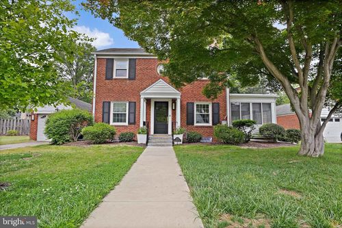 3305 Chestnut St Nw, WASHINGTON, DC, 20015-1413 | Card Image