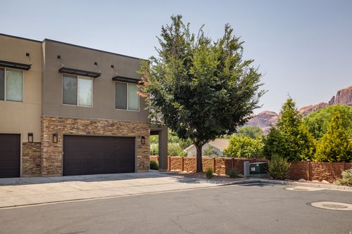 673 W 470 N, Moab, UT, 84532-5101 | Card Image