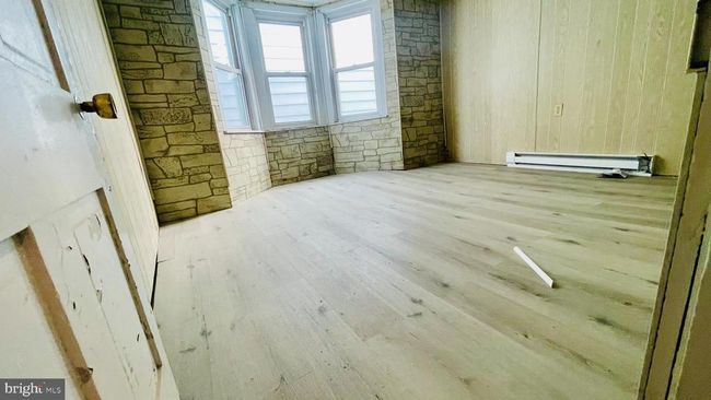 21 N Chestnut St, Home with 4 bedrooms, 2 bathrooms and null parking in Mount Carmel PA | Image 21