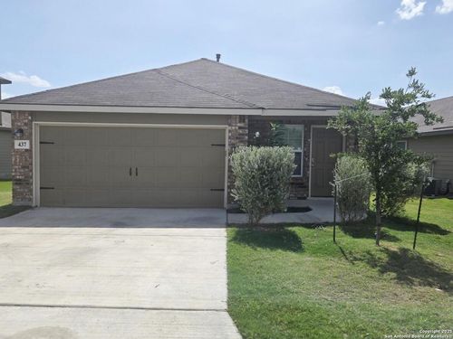 437 Middle Green Loop, Floresville, TX, 78114-0078 | Card Image