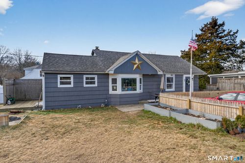 2 John Ave, Quaker Hill, CT, 06375-1614 | Card Image