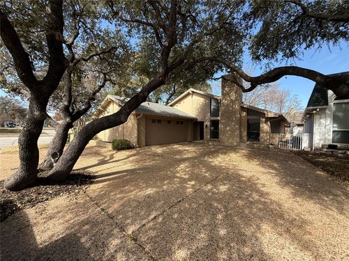 3801 Brookhaven Cir, Fort Worth, TX, 76109-3333 | Card Image
