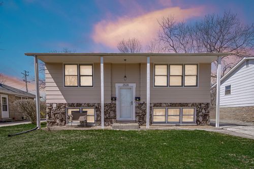 2-2528 Linden Ave, WAUKEGAN, IL, 60087-3115 | Card Image