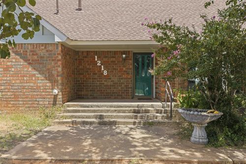 1218 Ridgewood Dr, Lindsay, OK, 73052-2412 | Card Image