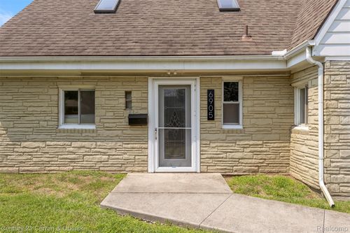 6905 N Beech Daly Rd, Dearborn Heights, MI, 48127-2089 | Card Image