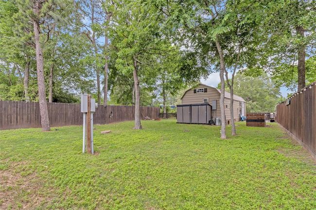400 Canal Dr, House other with 1 bedrooms, 1 bathrooms and null parking in Pointblank TX | Image 29