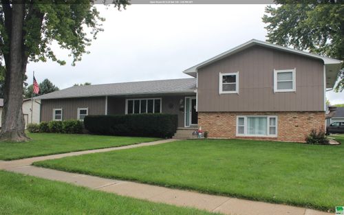 2101 F St, South Sioux City, NE, 68776-3039 | Card Image