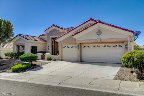 10021 Villa Ridge Dr, Las Vegas, NV, 89134-7637 | Card Image