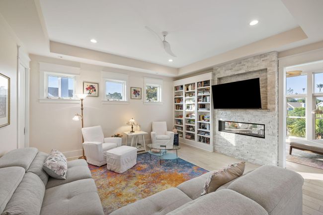 Family Room | Image 35