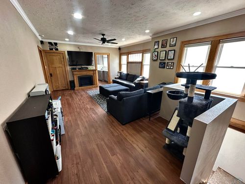 706 S Irene St, Sioux City, IA, 51106-1127 | Card Image