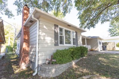 515 Gilman St, House other with 3 bedrooms, 2 bathrooms and null parking in MOBERLY MO | Image 3