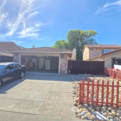 2717 Applewood Drive, Fairfield, CA, 94534 | Card Image