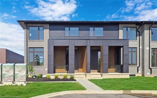 9 Summersides Mews, Fonthill, ON, L0S1E6 | Card Image