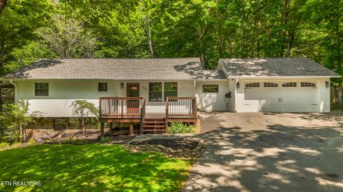 165 Lenz Drive, Kodak, TN, 37764 | Card Image