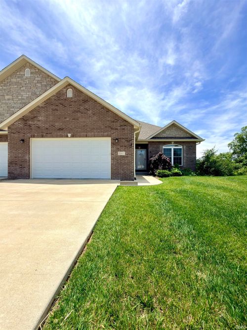 5047 W Harvest Ln, Bloomington, IN, 47404-8992 | Card Image
