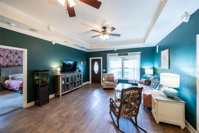 Family Room | Image 8