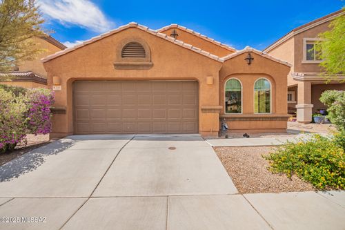 8751 N Black Pine Dr, Tucson, AZ, 85743-7148 | Card Image