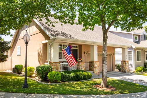 674 E Free Land Ave, Midvale, UT, 84047-4654 | Card Image