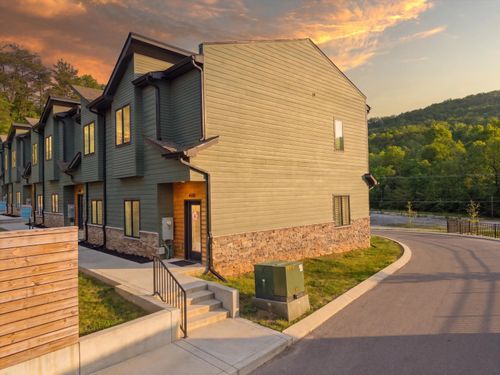 4160 Outpost Way, Chattanooga, TN, 37419-6200 | Card Image