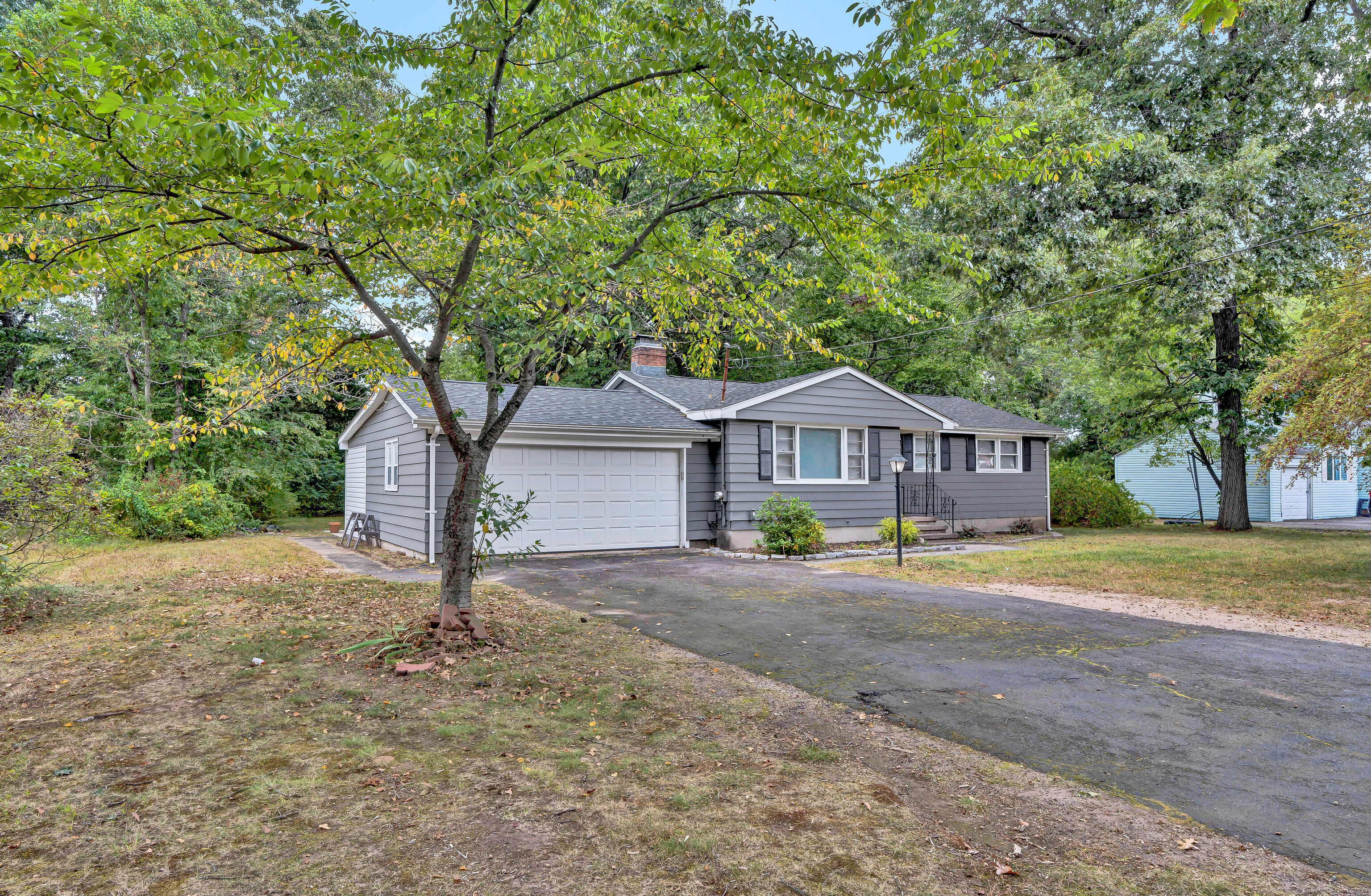 Bradley St, North Haven, CT 06473