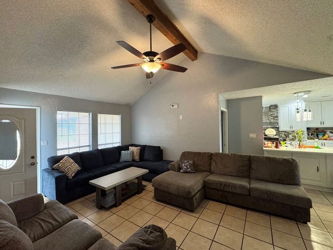 410 Old Stadium Dr, House other with 5 bedrooms, 2 bathrooms and null parking in Port Isabel TX | Image 6