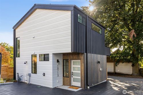 10713 2nd Ave Nw, Seattle, WA, 98177-4807 | Card Image