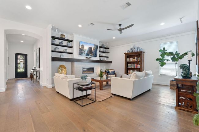 15802 Axehandle Trl, House other with 4 bedrooms, 4 bathrooms and 4 parking in Austin TX | Image 7