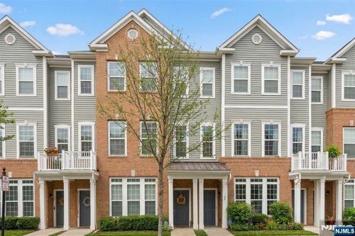 75 Wesmont Dr, Wood Ridge, NJ, 07075-2144 | Card Image