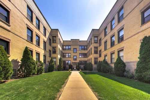 3-4821 Kimball Ave, Chicago, IL, 60625-5101 | Card Image