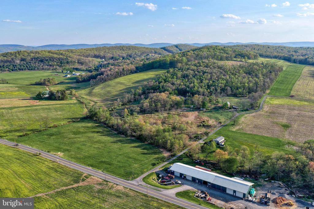 Residential in NEW BLOOMFIELD 4