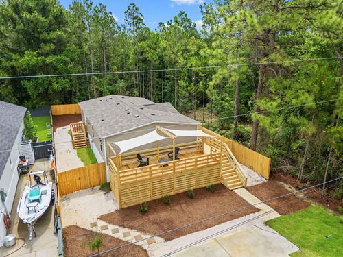 107 N 6th St, Santa Rosa Beach, FL, 32459-3865 | Card Image