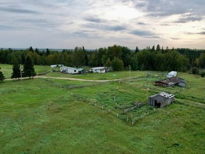 571010 Range Road 100, House detached with 2 bedrooms, 1 bathrooms and 100 parking in Mayerthorpe AB | Image 2