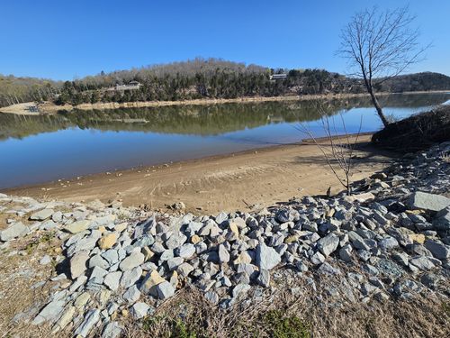 406 S River Front Dr, Clifton, TN, 38425-3004 | Card Image