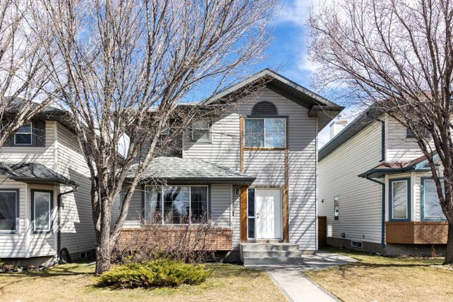 16 Hidden Valley Link Nw, Home with 3 bedrooms, 2 bathrooms and 2 parking in Calgary AB | Image 1