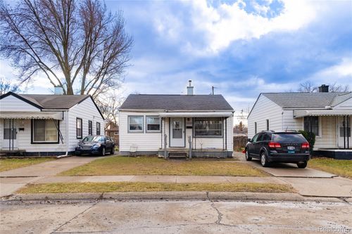 7232 Theut Ave, Warren, MI, 48091-2029 | Card Image