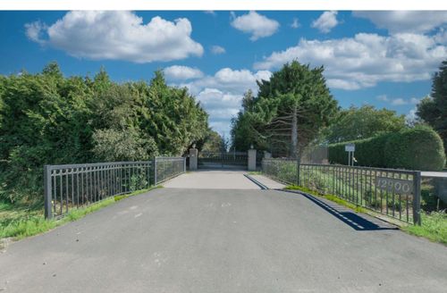 12900 Gilbert Rd, Richmond, BC, V7E2H6 | Card Image