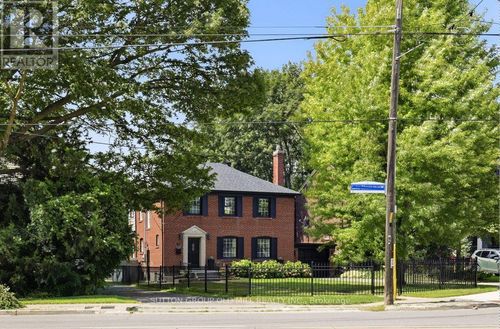 10 Queens Ave, Etobicoke, ON, M8V2N1 | Card Image