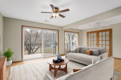 apt-350-6375 Saint Croix Trl N, Oak Park Heights, MN, 55082-6960 | Card Image