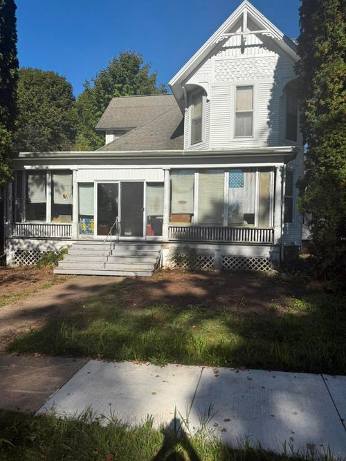 215 West St, Jonesville, MI, 49250-1250 | Card Image