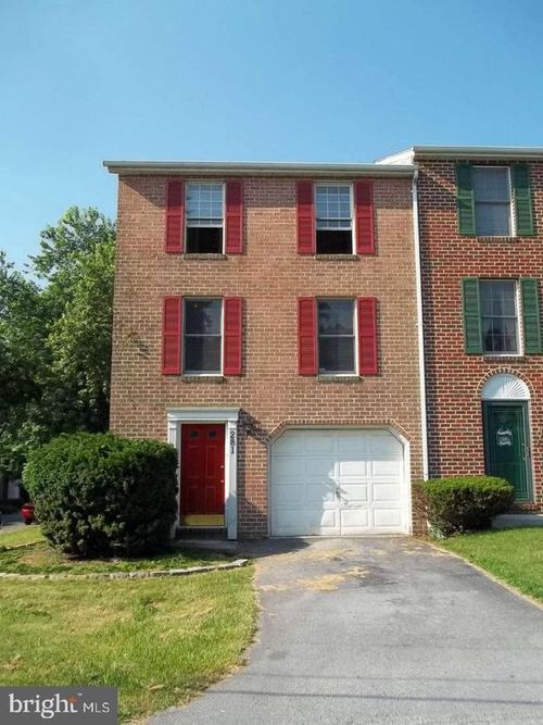 281 Old Furnace Rd, HARPERS FERRY, WV, 25425-6352 | Card Image