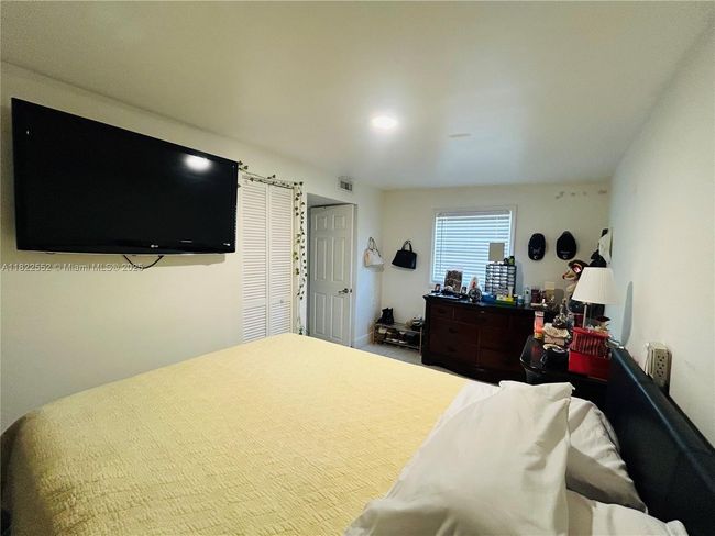 2376 Nw 55 Th St, House other with 4 bedrooms, 2 bathrooms and null parking in Miami FL | Image 14