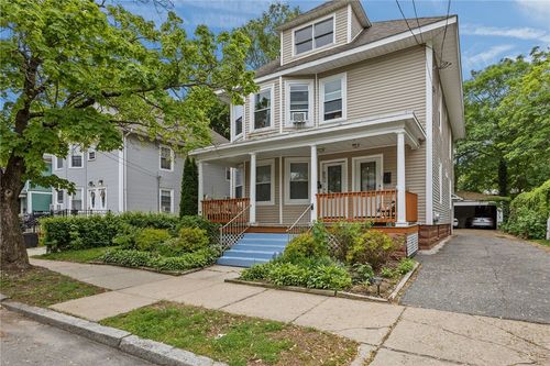 162 Armington St, Cranston, RI, 02905-4037 | Card Image