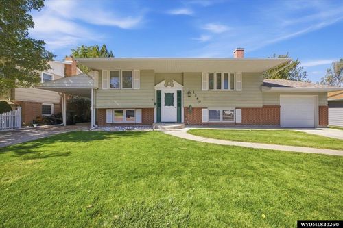 1260 Kingsbury Dr, Casper, WY, 82609-3127 | Card Image