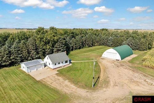 17477 450th Ave, Delavan, MN, 56023-7204 | Card Image