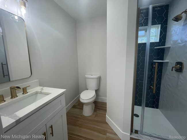985 W Hazelhurst St, House other with 3 bedrooms, 3 bathrooms and null parking in Ferndale MI | Image 14