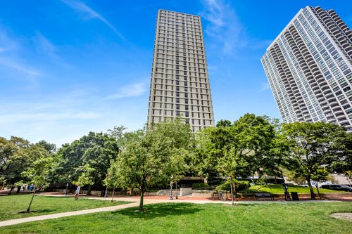 408-1960 Lincoln Park, Chicago, IL, 60614-5438 | Card Image