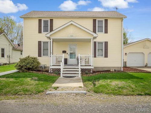 306 Putnam St, Mount Olive, IL, 62069-2046 | Card Image