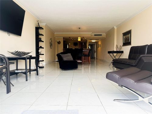 apt-210-3140 S Ocean Dr, Hallandale Beach, FL, 33009-7236 | Card Image