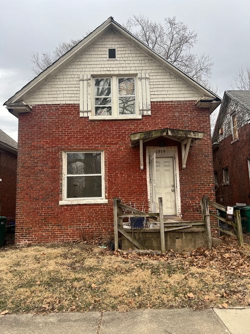 1914 N Union St, Decatur, IL, 62526-4340 | Card Image