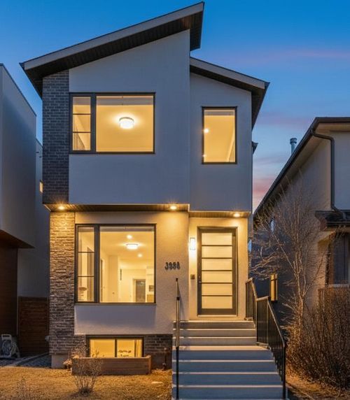 3528 3 St Nw, Calgary, AB, T2K0Z6 | Card Image
